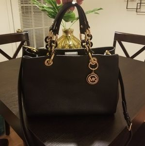 MICHEAL KORS HANDBAG